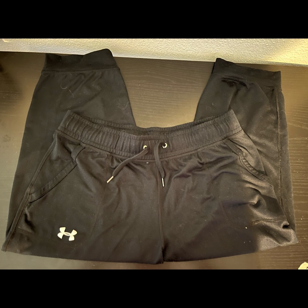 Black under armour sweats